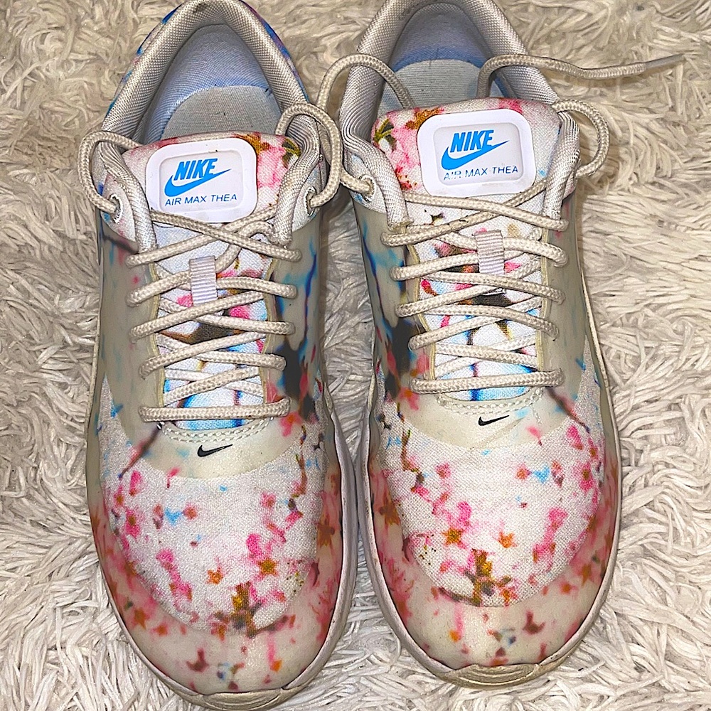 Nike Air Max Thea ‘Cherry Blossom’ size 5.5 womens